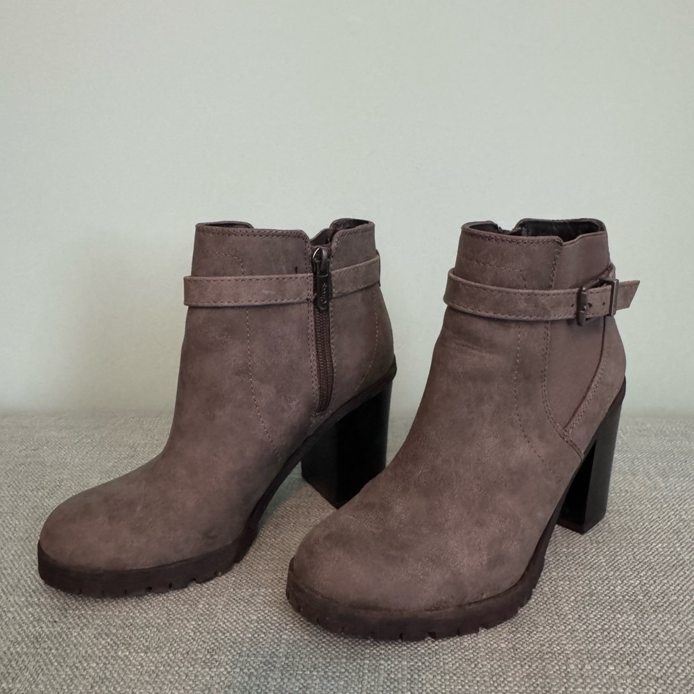 Circus by Sam Edelman Taupe Heeled Boots
